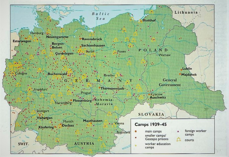 This image has an empty alt attribute; its file name is 002.jpg