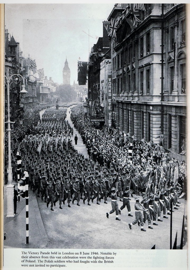 This image has an empty alt attribute; its file name is 004.jpg