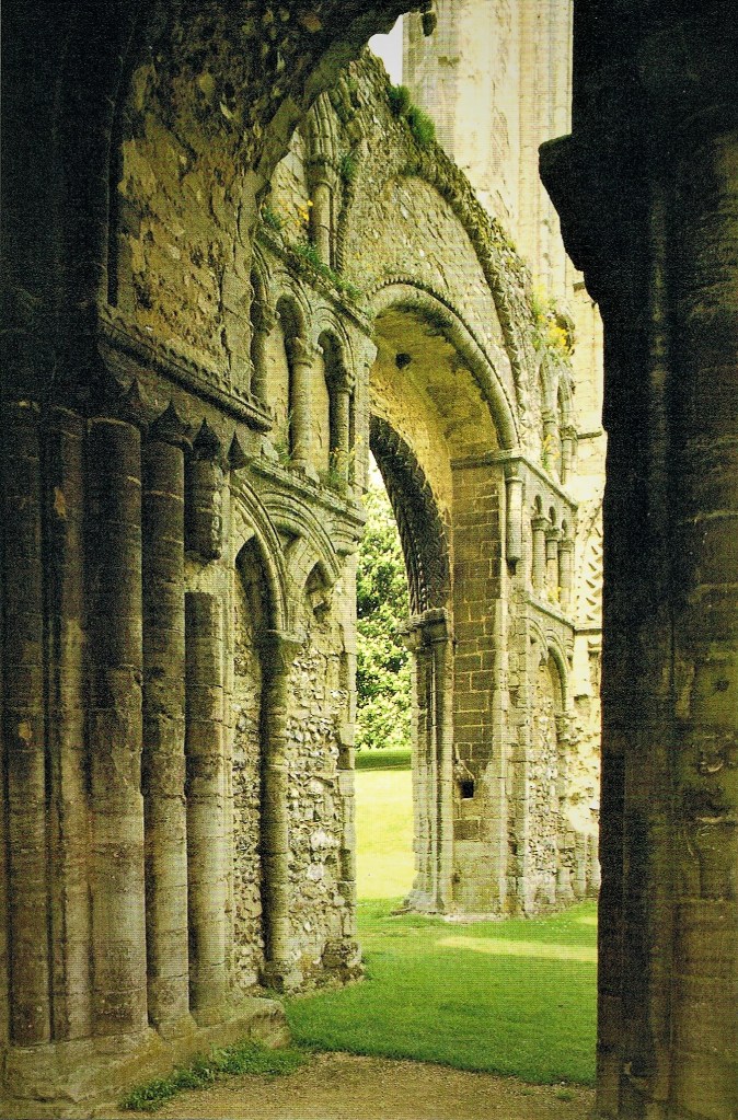 This image has an empty alt attribute; its file name is 002-3.jpg