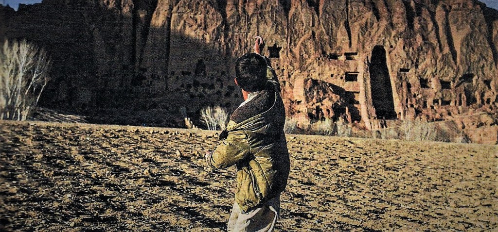 This image has an empty alt attribute; its file name is 002-7.jpg