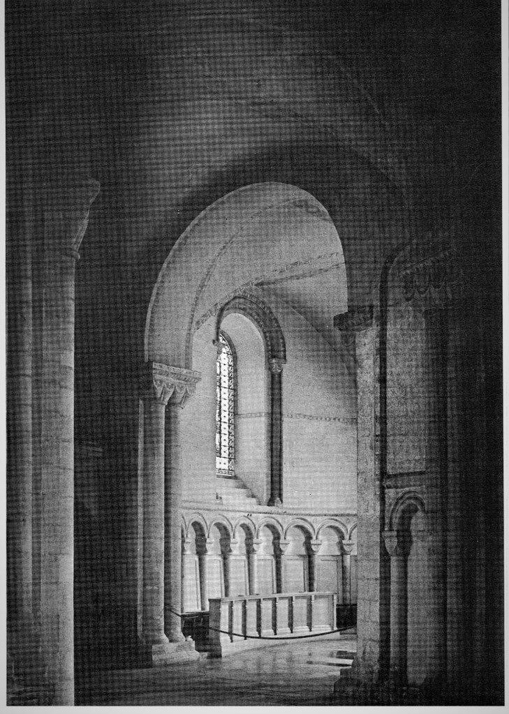 This image has an empty alt attribute; its file name is 006-2.jpg